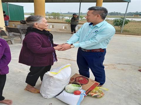 Sông Mã ủng hộ Miền Trung lũ lụt